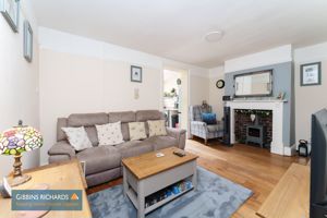 Sitting Room- click for photo gallery